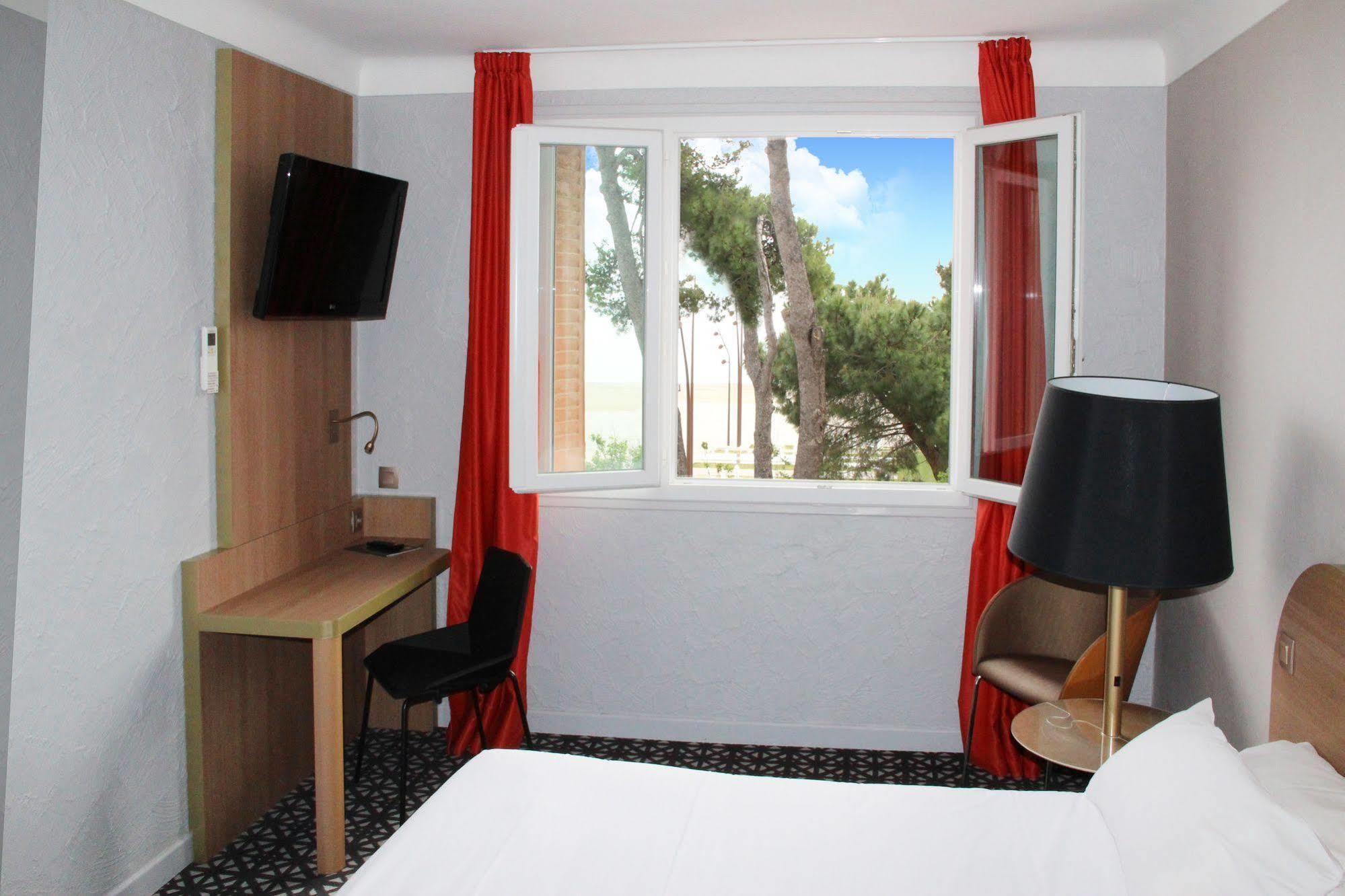 Hotel Beau Rivage Argelès-sur-Mer Esterno foto
